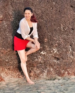 Bhagyashree Patwardhan feet photo 14