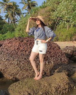 Bhagyashree Patwardhan feet photo 14