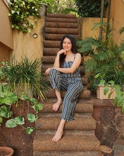 Bhagyashree Patwardhan feet photo 4