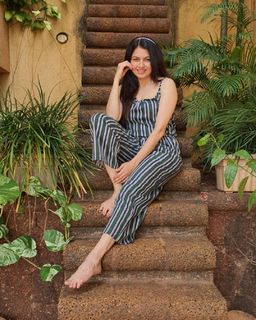 Bhagyashree Patwardhan feet photo 3