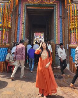 Bhagyashree Patwardhan feet photo 4
