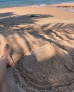 Bhagyashri Borse feet photo 2