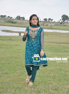 Bhama feet photo thumbnail