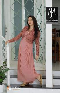 Bhama feet photo thumbnail