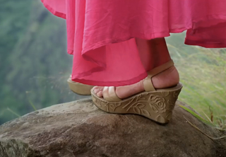 Bhama feet photo thumbnail