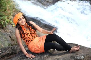 Bhama feet photo thumbnail