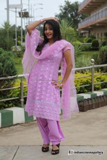 Bhama feet photo thumbnail