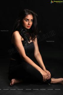 Bhanu Sri Mehra feet photo 4