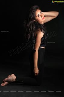 Bhanu Sri Mehra feet photo 2