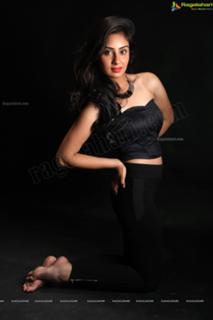 Bhanu Sri Mehra feet photo 19