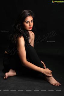 Bhanu Sri Mehra feet photo 13