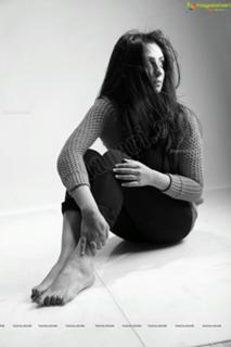 Bhanu Sri Mehra feet photo 16