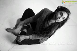 Bhanu Sri Mehra feet photo 11