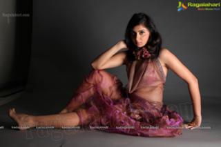 Bhanu Sri Mehra feet photo 7