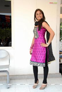 Bhanu Sri Mehra feet photo 9