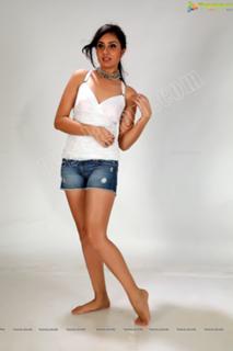 Bhanu Sri Mehra feet photo 1