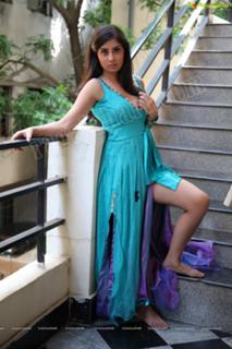 Bhanu Sri Mehra feet photo 12