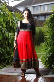 Bhavana feet photo thumbnail