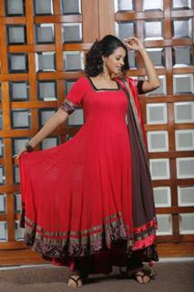 Bhavana feet photo thumbnail
