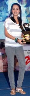 Bhavana feet photo thumbnail