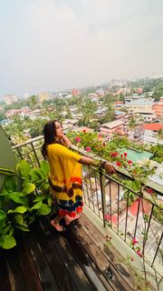 Bhavana feet photo thumbnail