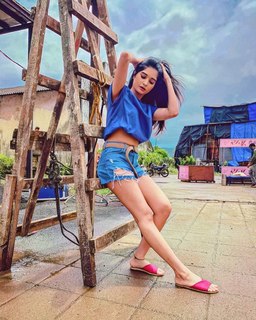 Bhavika Sharma feet photo 1