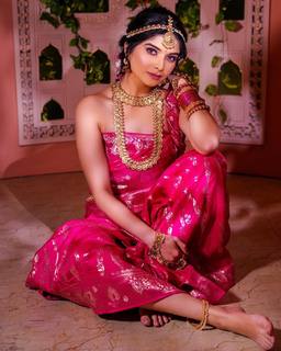 Bhavika Sharma feet photo 14