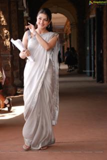 Bhoomika Chawla feet photo 6