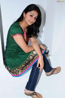 Bhoomika Chawla feet photo 4