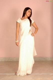 Bhoomika Chawla feet photo 2