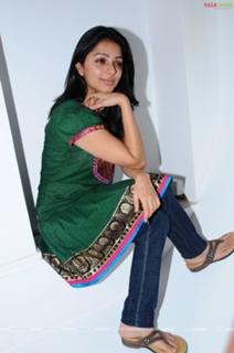 Bhoomika Chawla feet photo 16