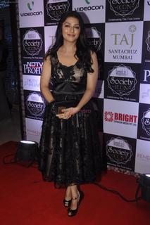 Bhoomika Chawla feet photo 4