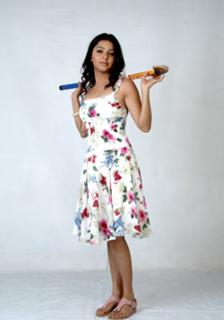 Bhoomika Chawla feet photo 18