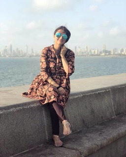 Bhoomika Chawla feet photo 10
