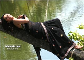 Bhoomika Chawla feet photo 2