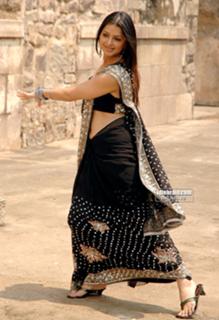 Bhoomika Chawla feet photo 4