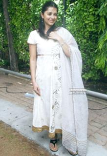 Bhoomika Chawla feet photo 11