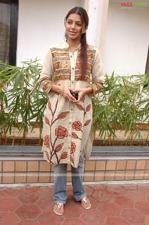 Bhoomika Chawla feet photo 14