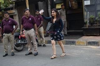 Bhumi Pednekar feet photo thumbnail