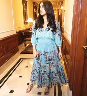 Bhumi Pednekar feet photo thumbnail