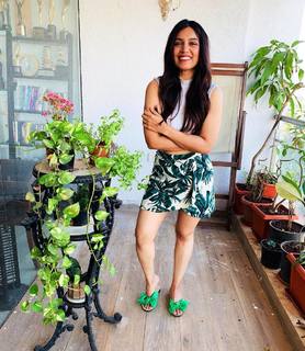 Bhumi Pednekar feet photo thumbnail