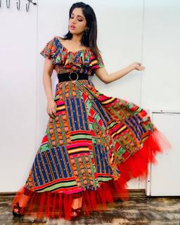 Bhumi Pednekar feet photo thumbnail