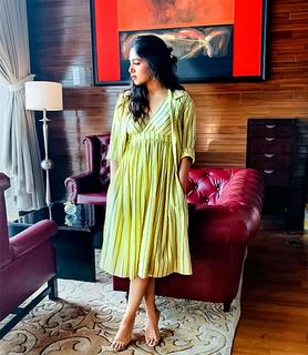Bhumi Pednekar feet photo thumbnail