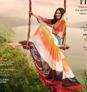 Bhumi Pednekar feet photo thumbnail