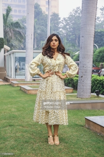Bhumi Pednekar feet photo thumbnail