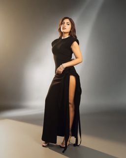Bhumi Pednekar feet photo 9