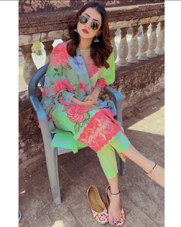 Bhumika Sharma feet photo 2