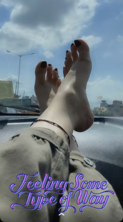 Bhumika Sharma feet photo 17