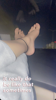 Bhumika Sharma feet photo 3