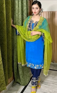Bhumika Sharma feet photo 9